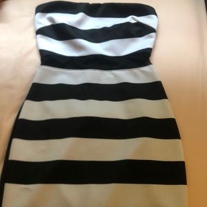 Stripped strapless dress